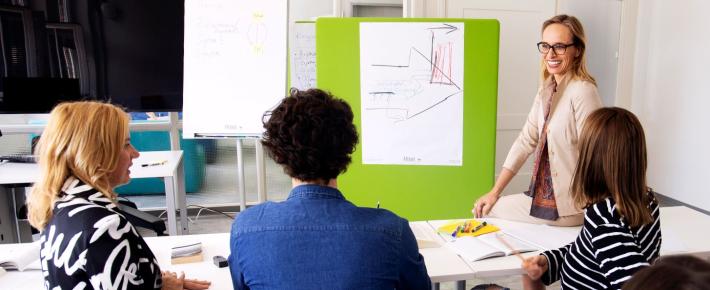 Eine Gruppe von Studenten an der Suttneruni. | (c) Christian Ariel Herdia Eine Gruppe von Studenten an der Suttneruni. | (c) Christian Ariel Herdia